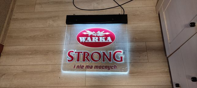 neon  Warka Strong reklama świetlna