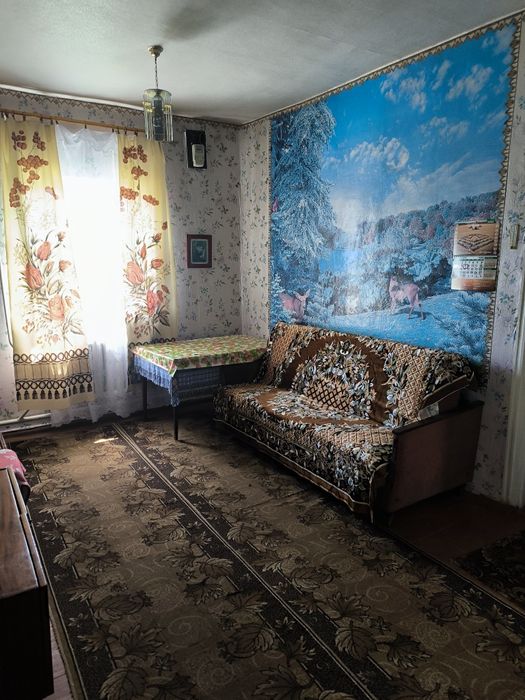 Будинок в селі Мутин