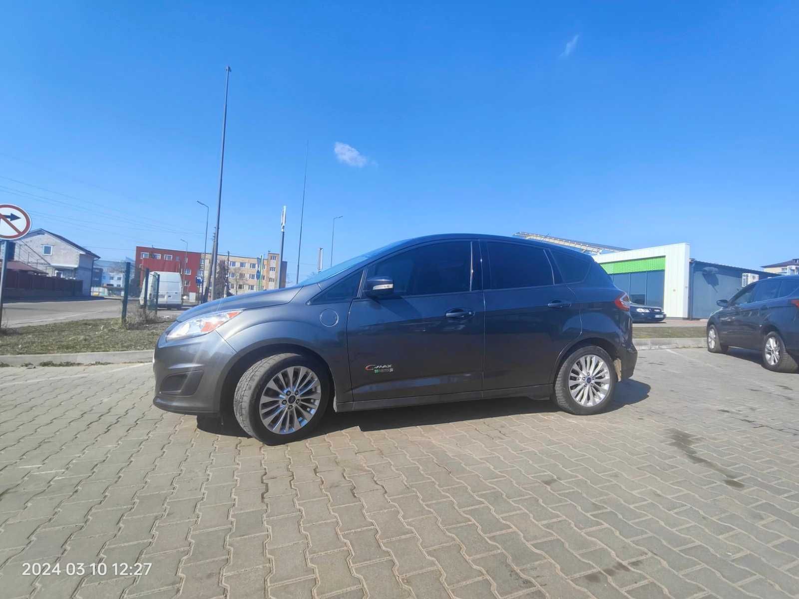 Продам ford c-max energy se+ 2017