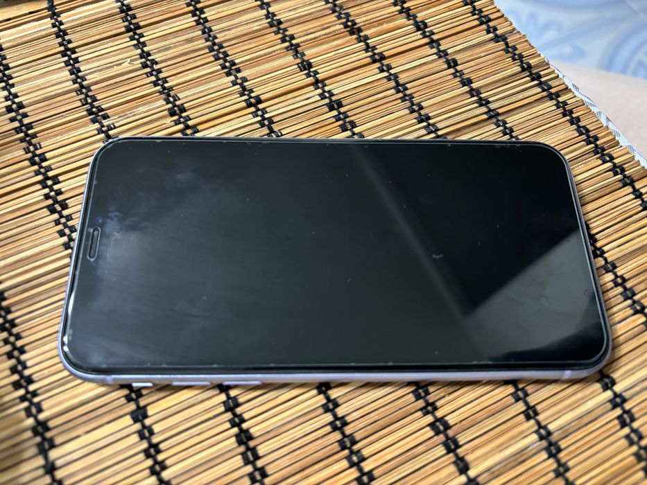 Telefon Iphone 11