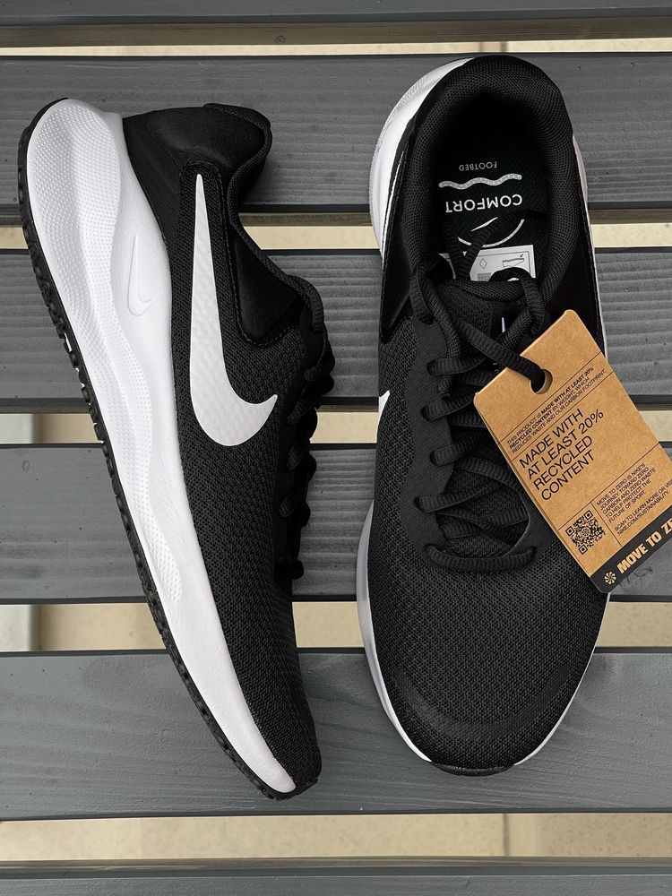 Кросівки Nike Revolution 7 | FB2207-001