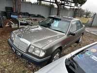 1988 W124 2.5D Manual 5 bieg ORYG LAKIER Hak CZARNE TABLIC Mercedes