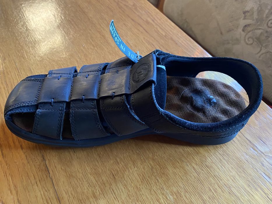 Босоніжки для чоловіка