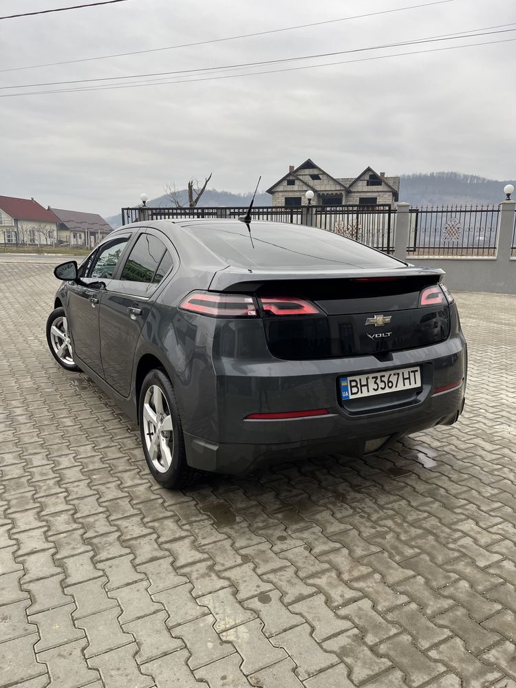 Продам Chevrolet Volt 2012