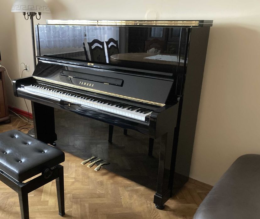 Pianino Yamaha U2