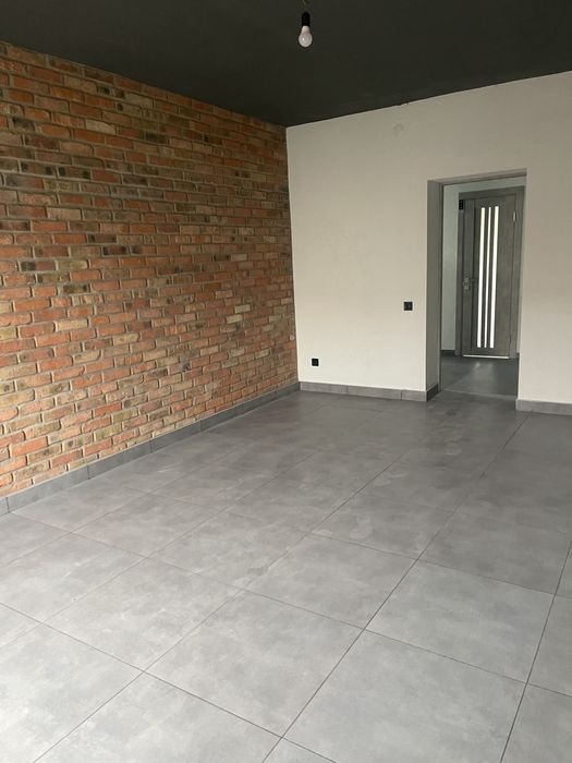 Продам комерційне приміщення вул.Ветеранів