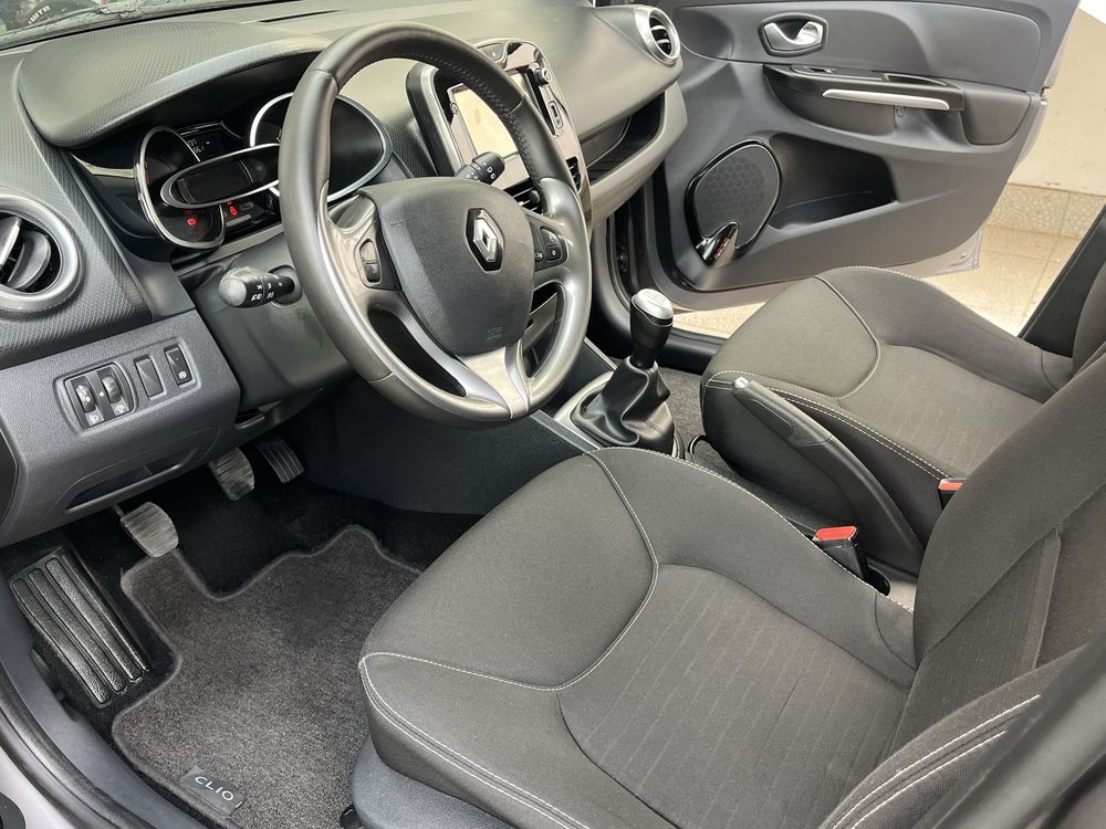 Renault clio como novo