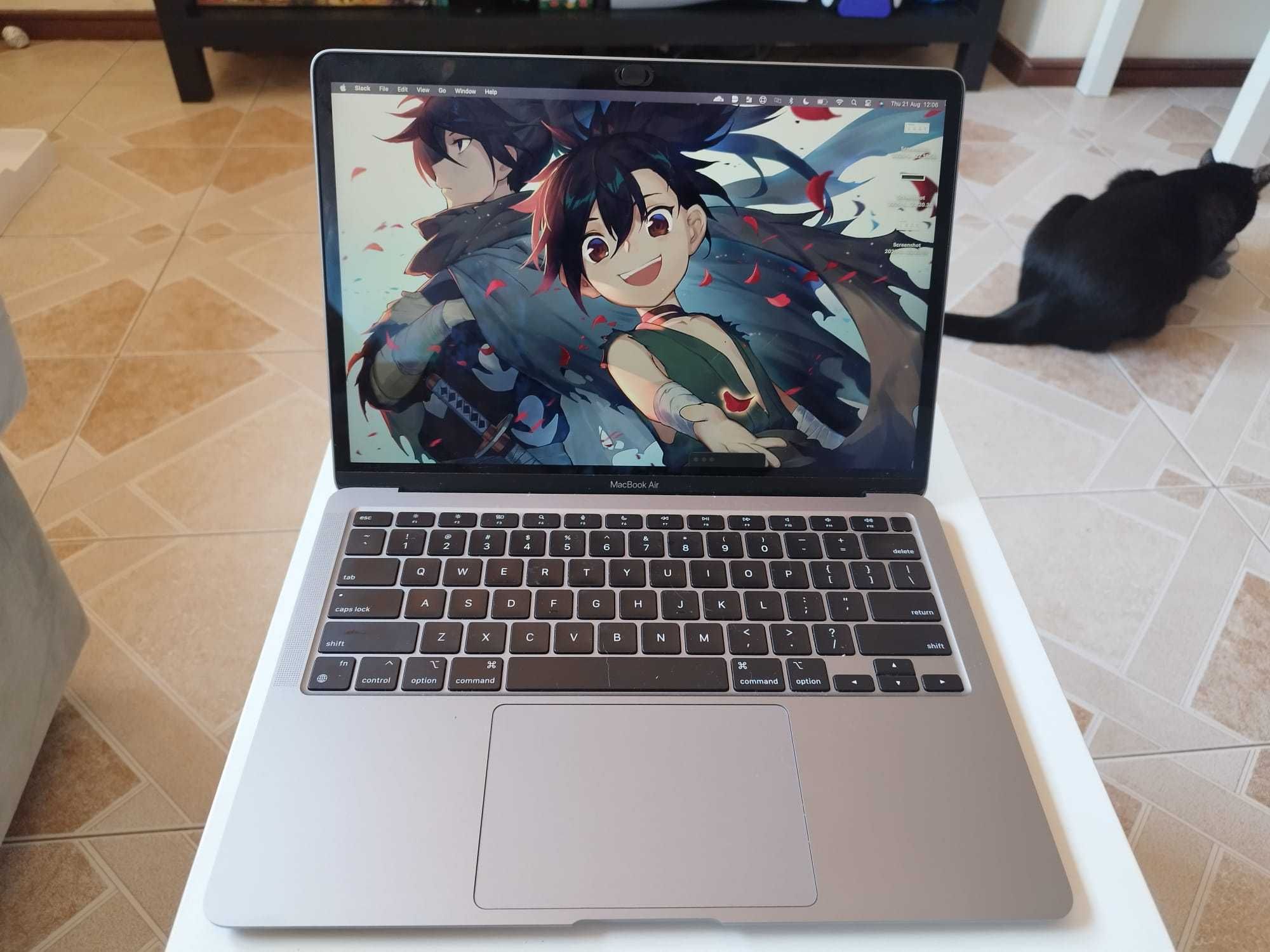 Macbook Air 2020 16GB