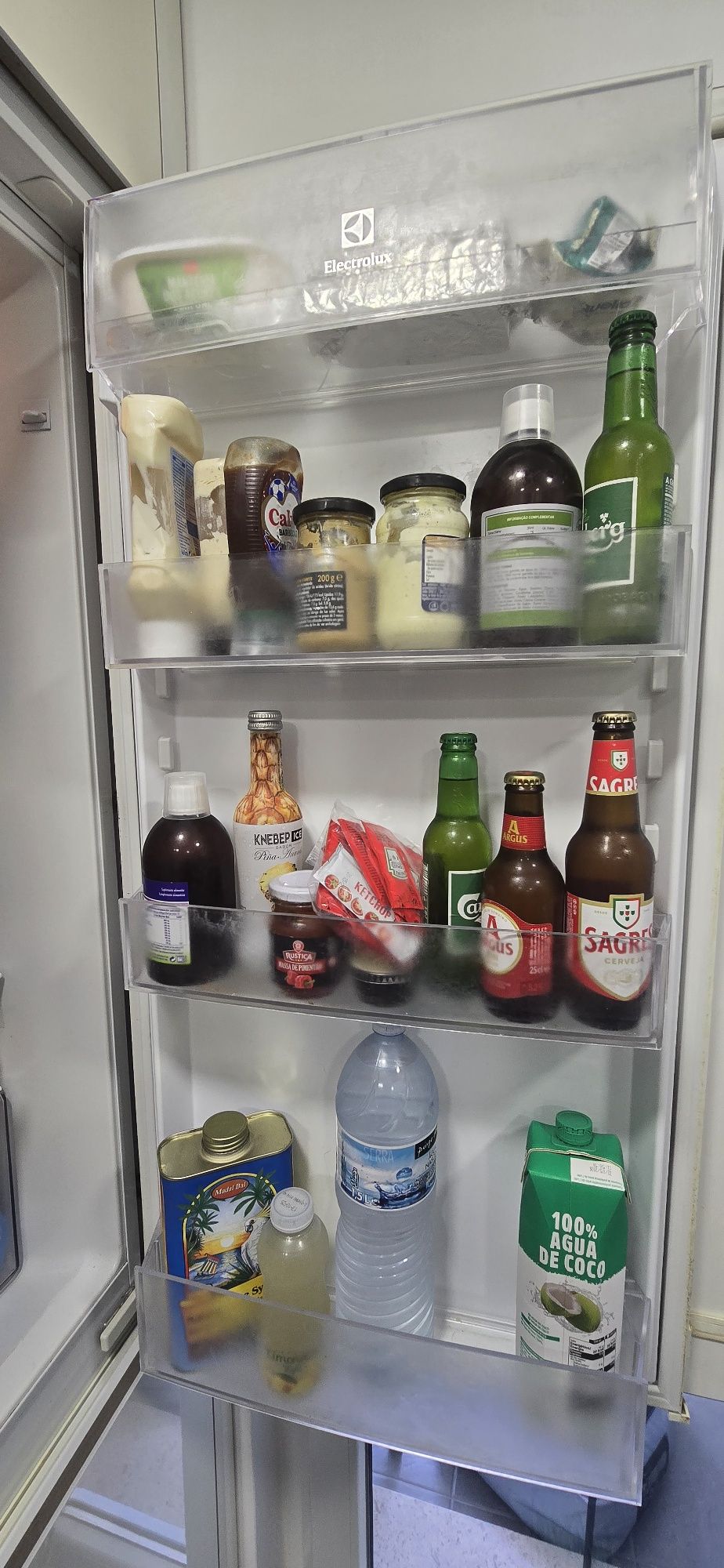 Frigorífico combinado de encastre Electrolux