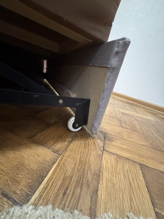 Кутовий розкладний диван