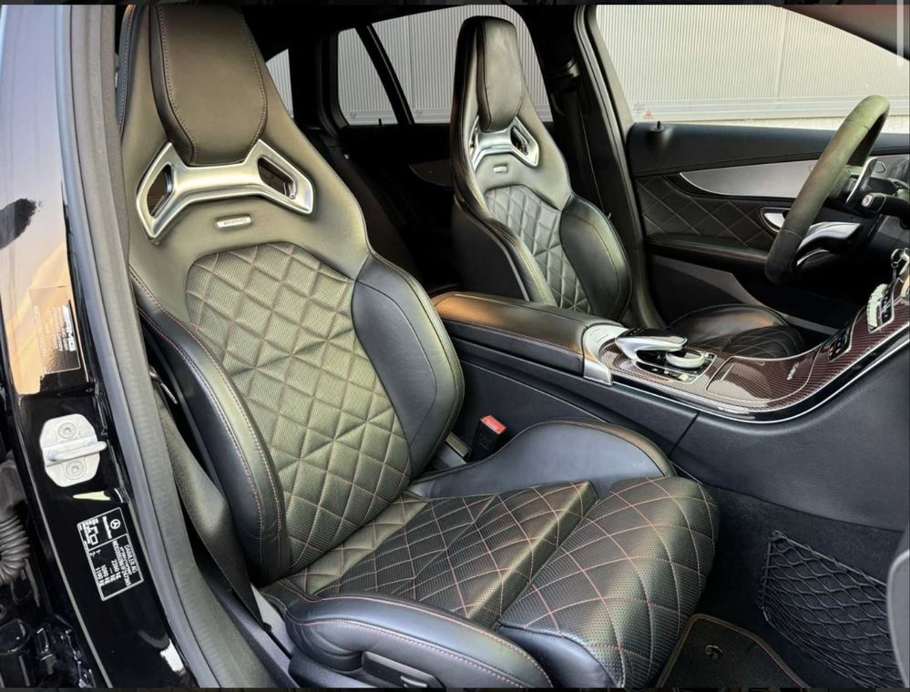 Mercedes C63 AMG S V8 biturbo 510 cv