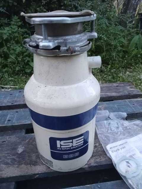 Triturador de Resíduos para Cuba de Cozinha