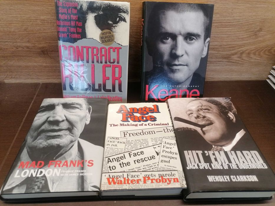 Livros capa dura em inglês