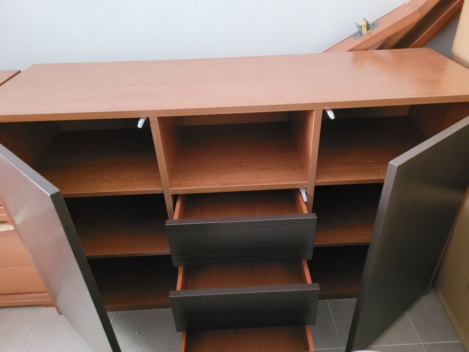 Movel de sala tons de castanho