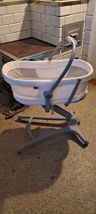 Sprzedam łóżeczko / krzeselko dzieciece chicco baby hug 4 w 1  kołyska