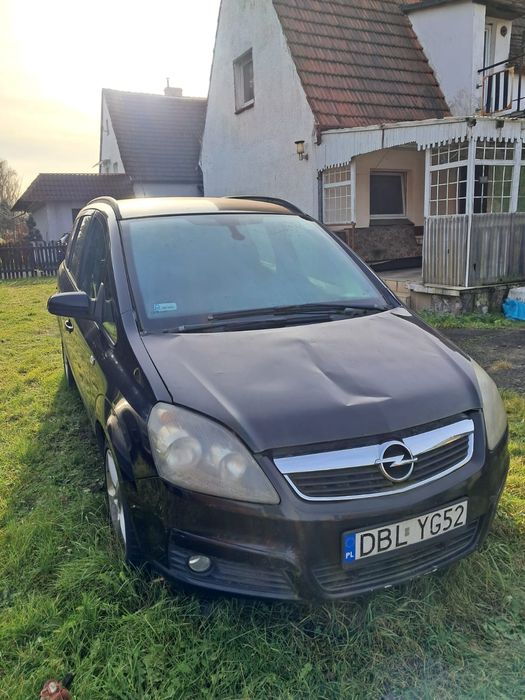 Opel Zafira B  1.9 CDTI 2006r