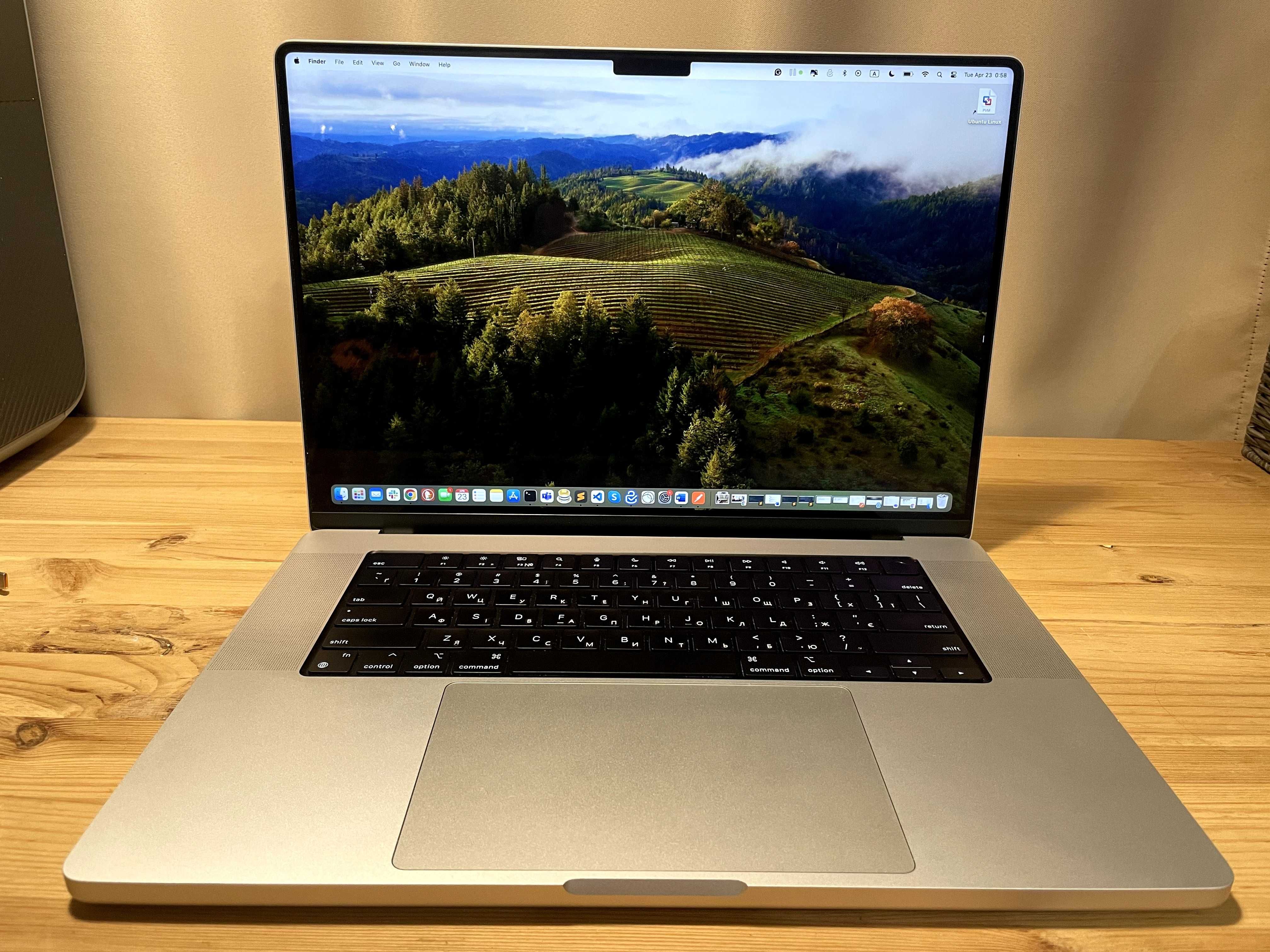 MacBook pro 16, M1 pro, 1TB ssd, 32GB ram