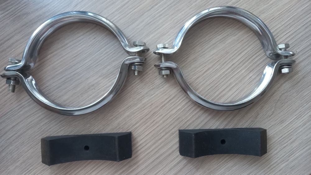 2 н/ж хомута для крышек мембран 4040,и 2 подкладки для корпусов