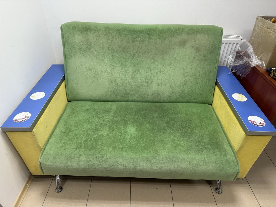 Продам диван канапе . цена до конца  месяца !