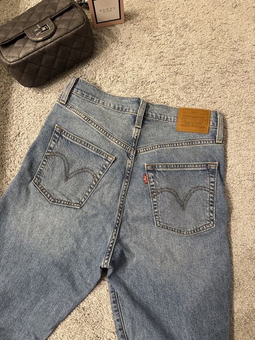 Джинси Levis Ribcage Straight