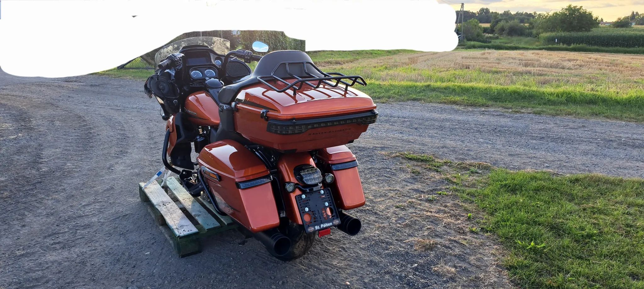Harley-Davidson Touring Road Glide Dr. Jekill & Mr. Hyde, Limited
