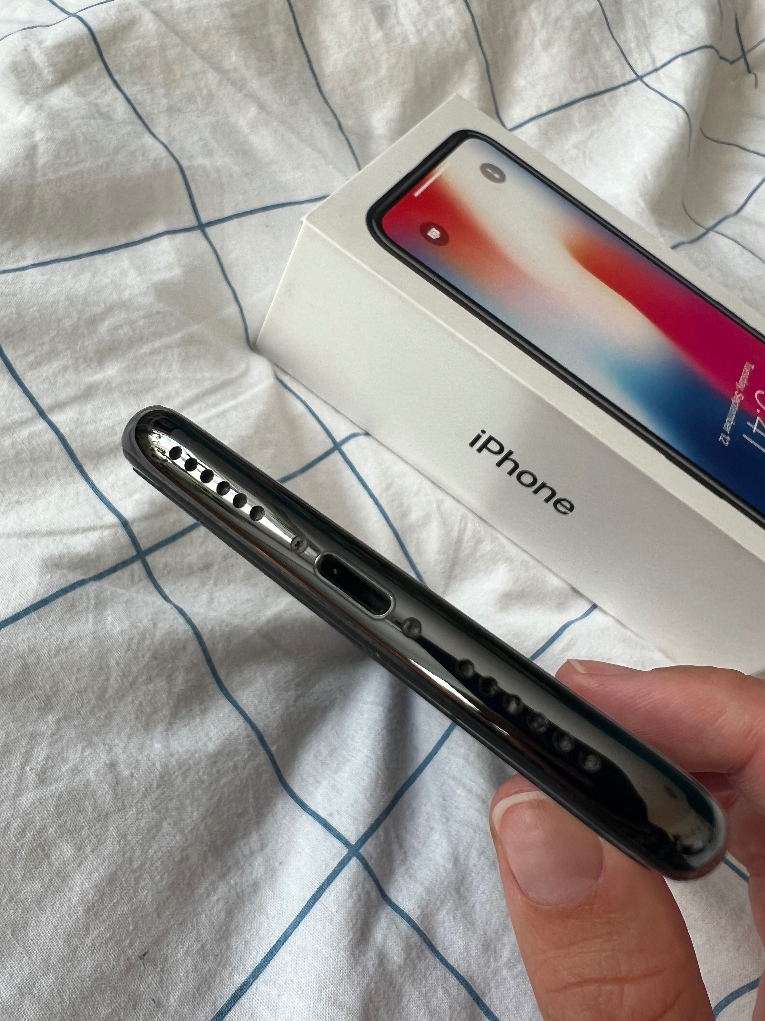 Iphone X 64 GB Space grey BEZ ZARYSOWAŃ