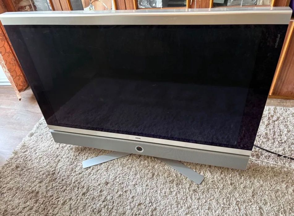 Телевізор Loewe німецький