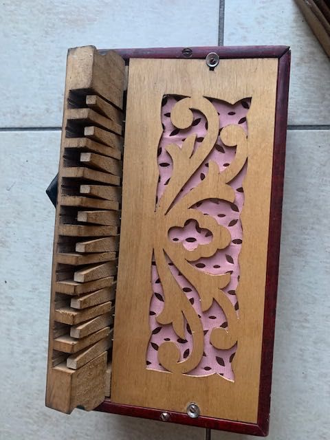 Akordeon diatoniczny heligonka SHULZMARKE 25x26x14cm na części zabytek