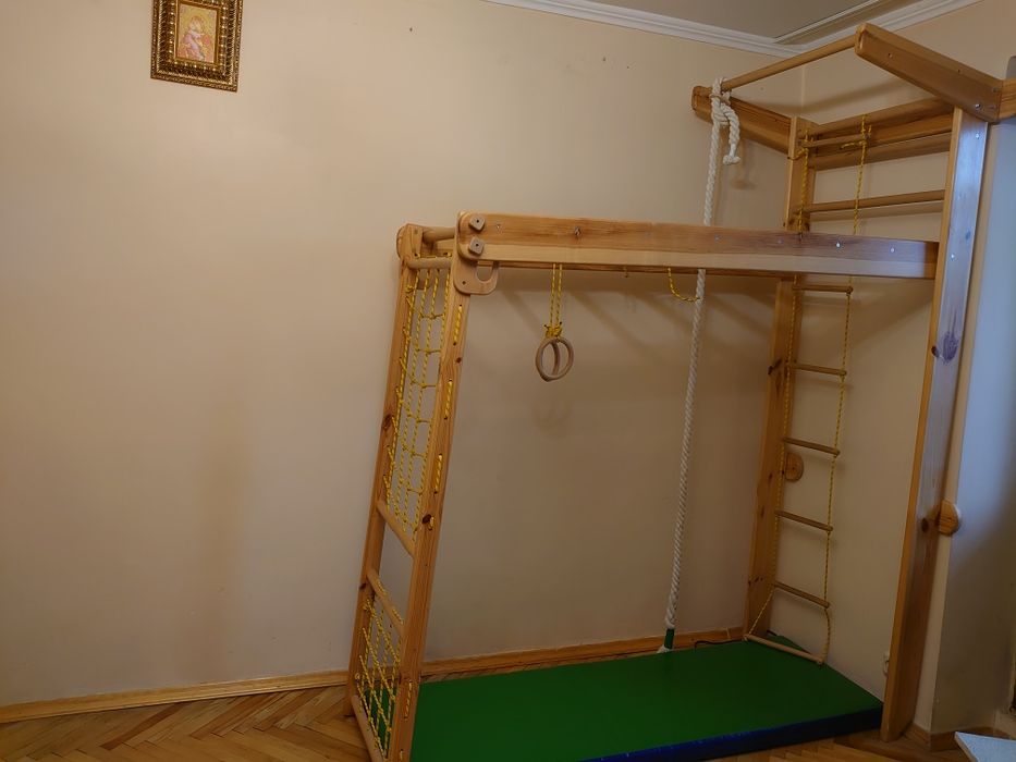 Шведская стенка спортивный комплекс.без торга