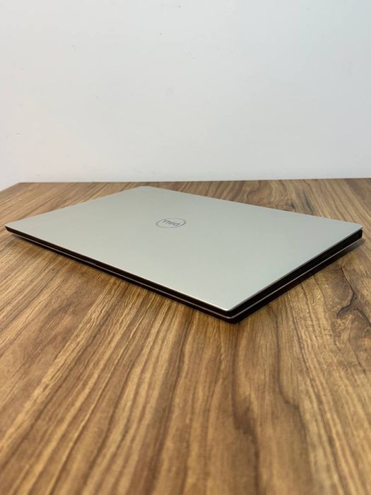 Топовий ноутбук Dell XPS 13 9370