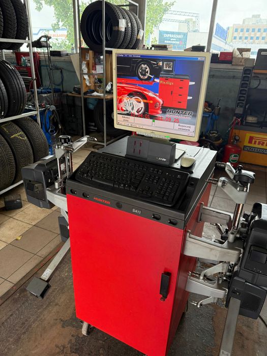 Hunter  S411 do regulacji geometrii kół.