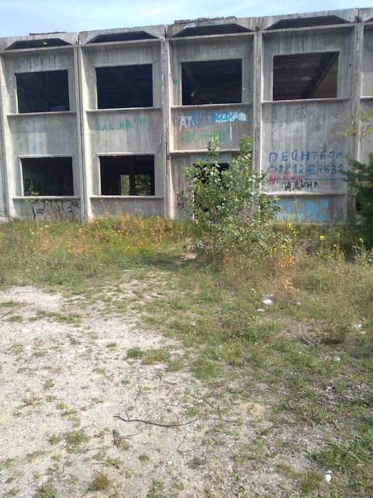 монолітно-збірне приміщення, електроопори, плити перекриття.