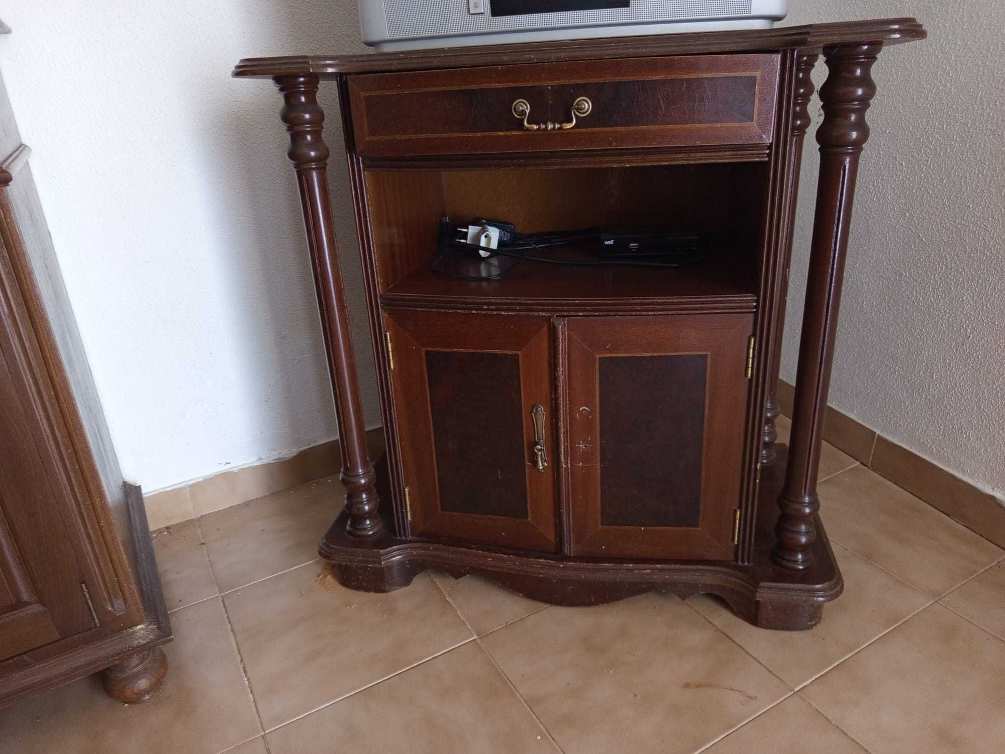 Móvel para TV Maciço