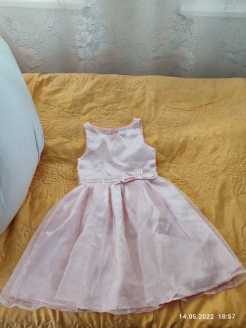Платье на девочку 6-8 лет.