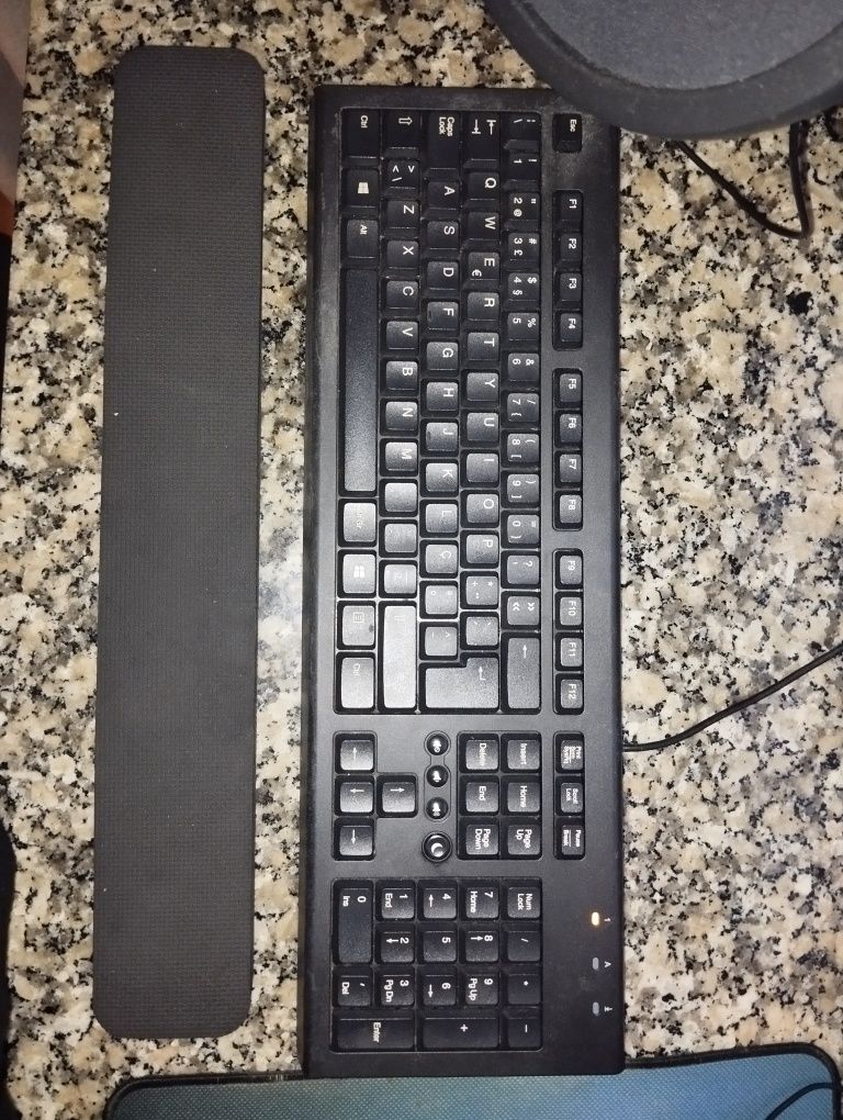 Teclado HP e rato