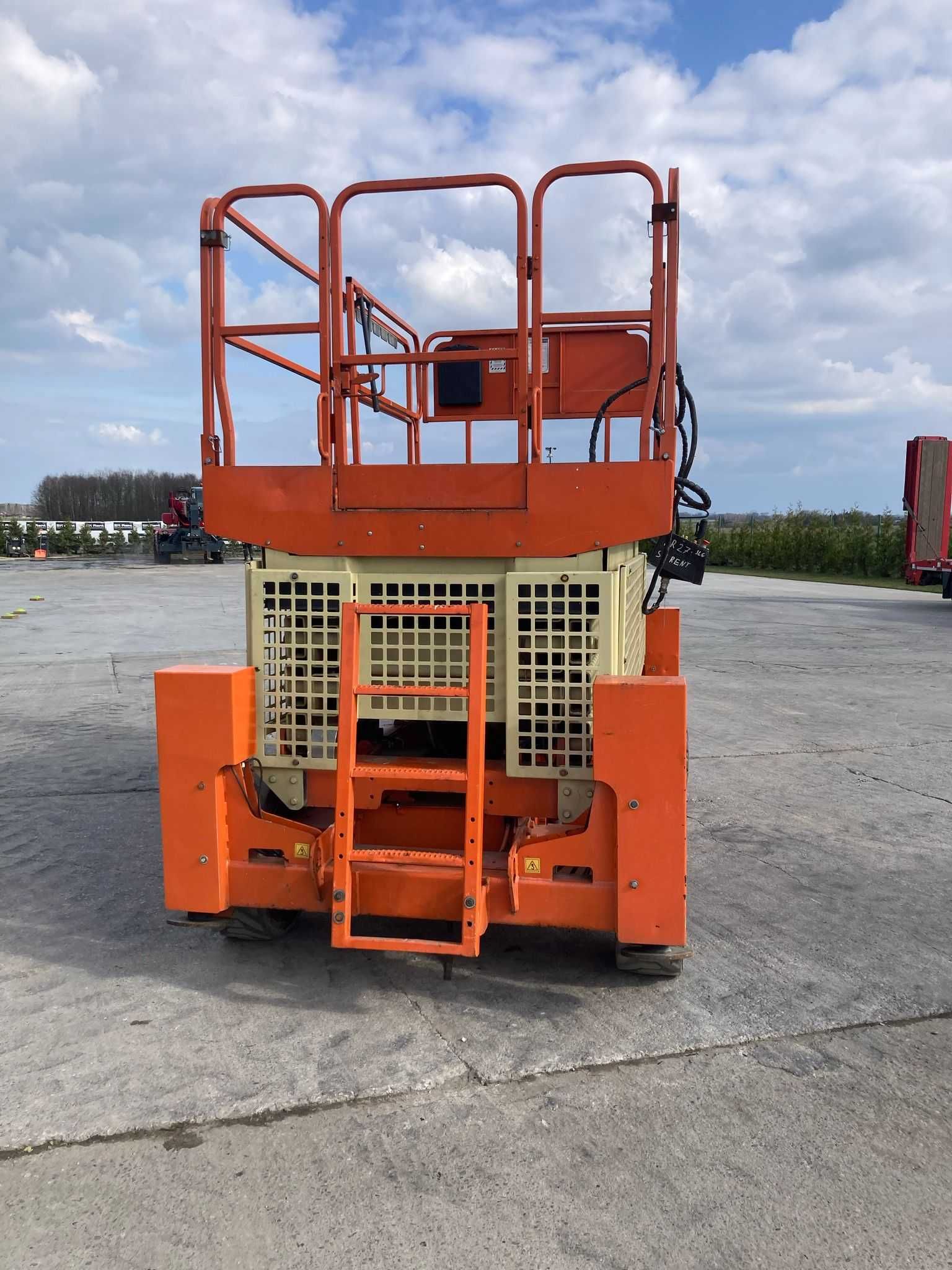 JLG M3369 Podest Nożycowy Podnośnik 12 M Genie Haulotte Nowe Baterie