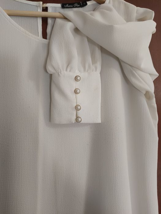 Camisola manga longa com punho delicado