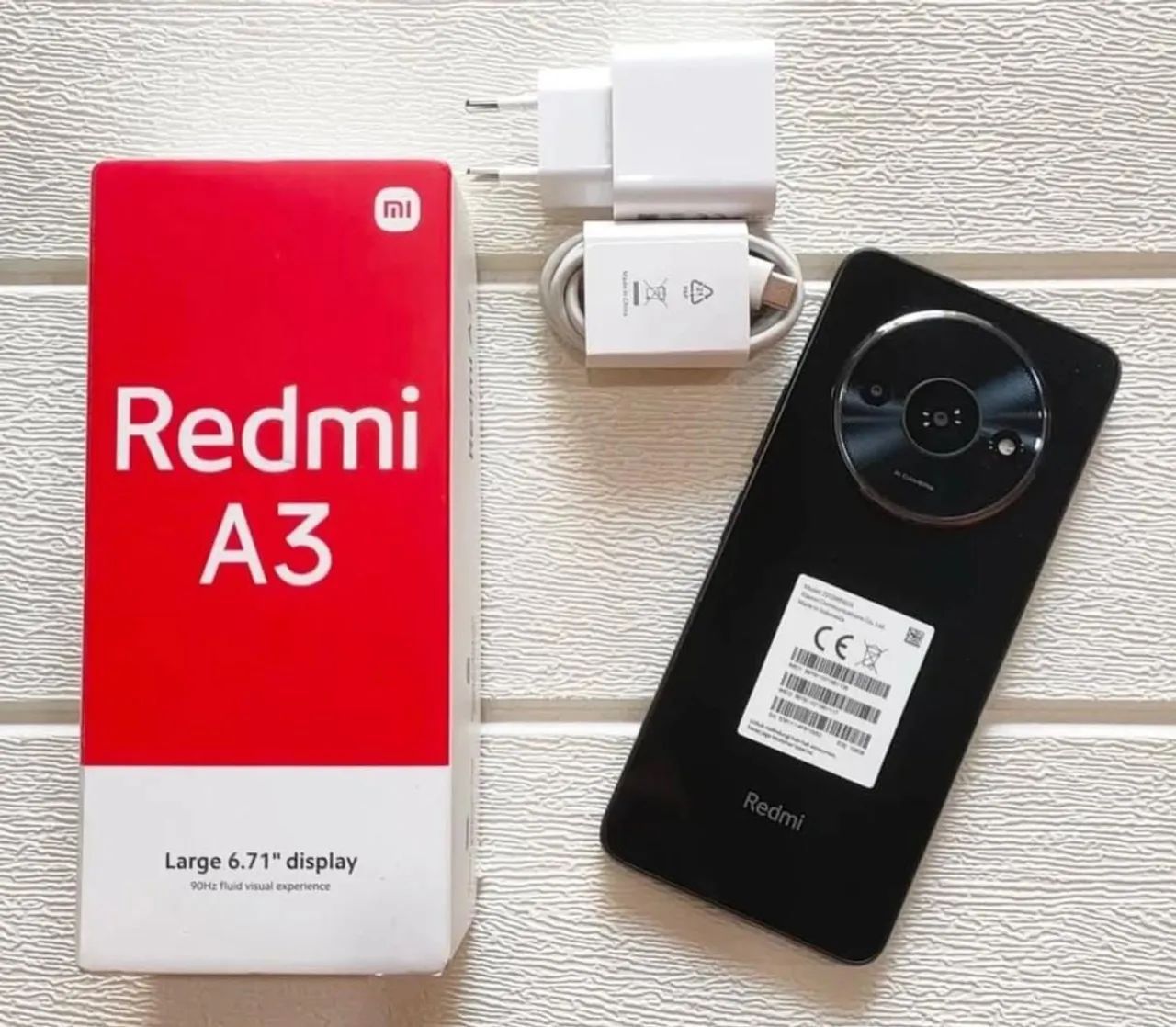 Redmi A3 com fatura e garantia de 3 anos...