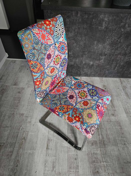 Pokrowce na krzesła wzór folklor kolorowe 4 szt uniwersalne