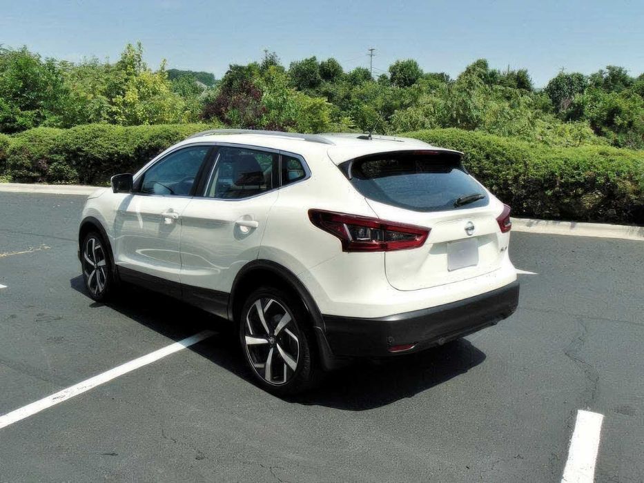 Nissan Rogue      2021