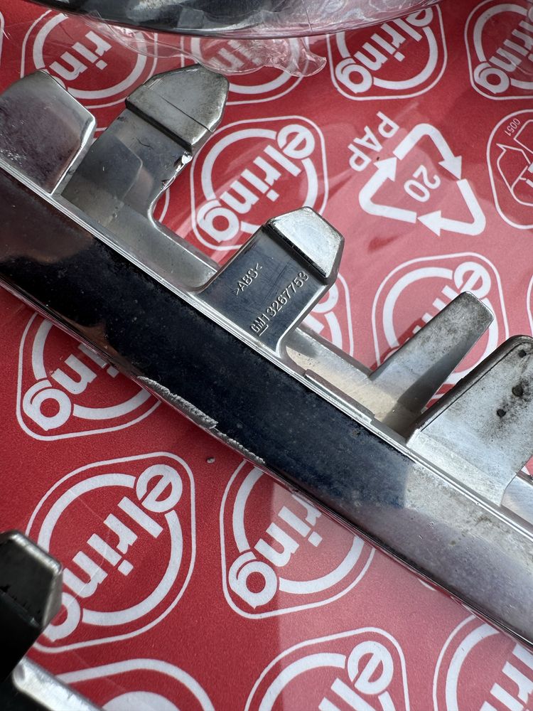 Chrom grilla Opel Meriva B komplet
