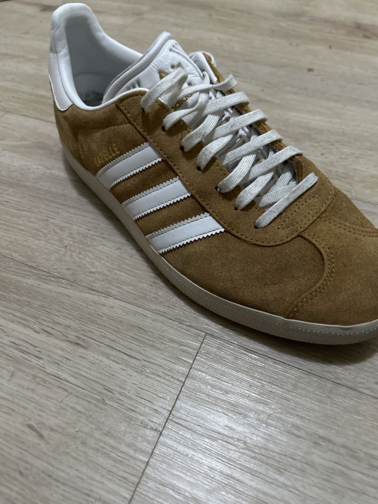 Vendo Adidas Gazelle n°43