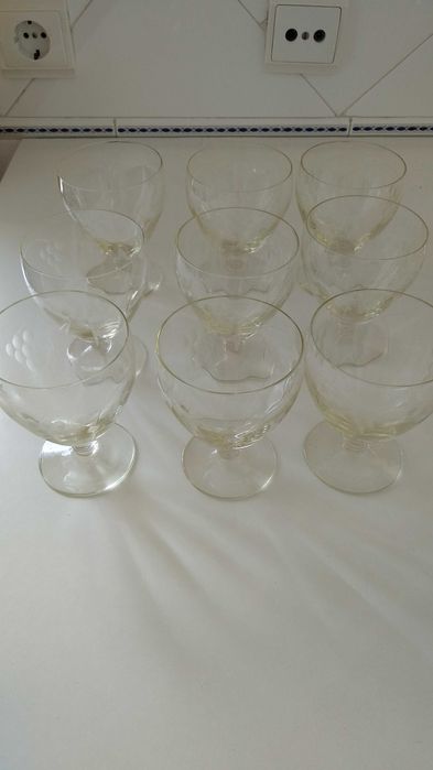 Copos e jarras de vidro lapidado  art deco - anos 20/30