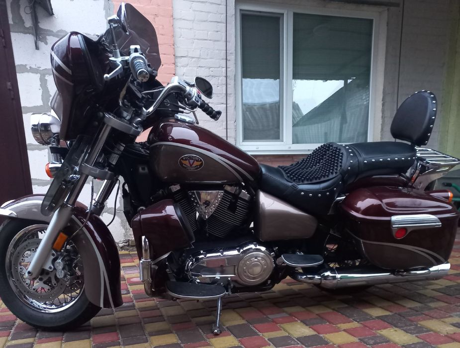 VICTORY мотоцикл круизёр