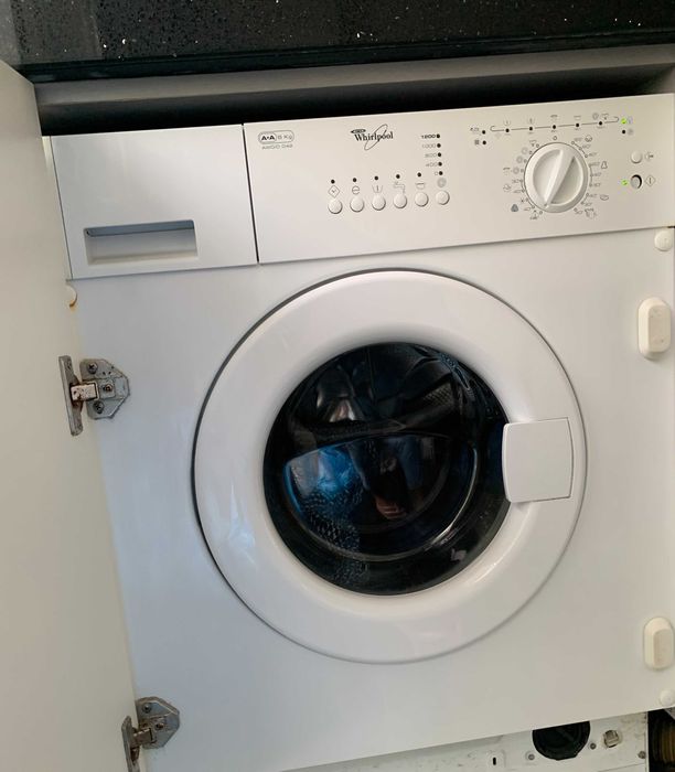 Máquina Whirlpool de lavar roupa encastre