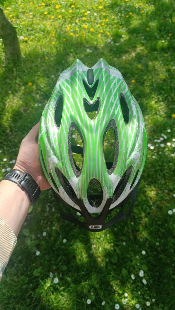 Kask rowerowy ABUS