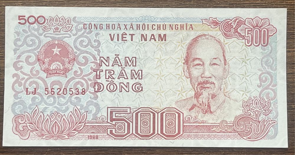 500 Dong 1988 rok Wietnam ( stan unc )