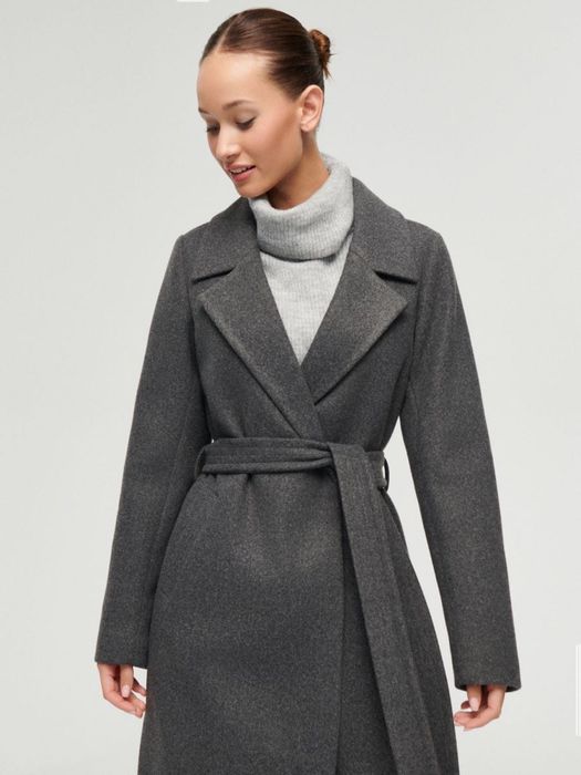 Тепле довге пальто