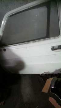 Drzwi Fiat 126p lewe = prawe