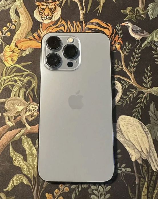 Продам IPhone 13 Pro 256